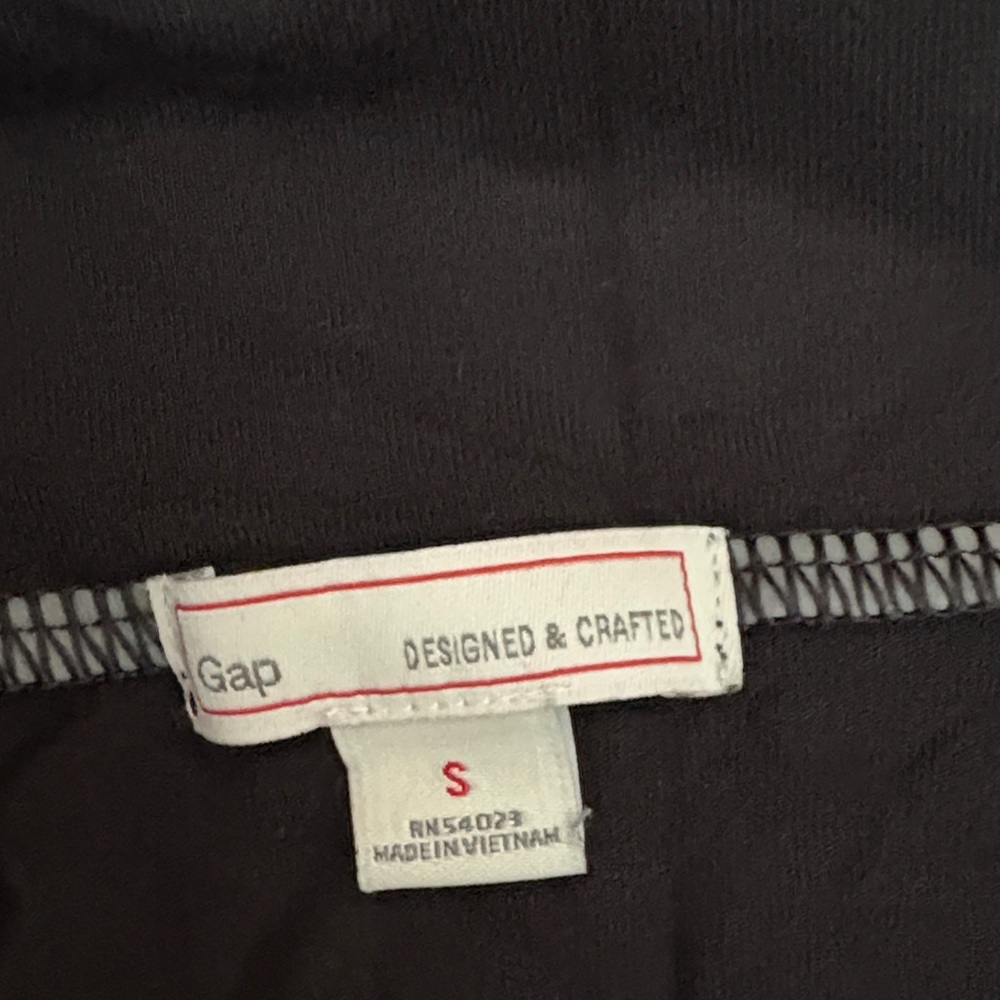 GAP Classic Black Maxi Skirt small - Picture 2 of 3